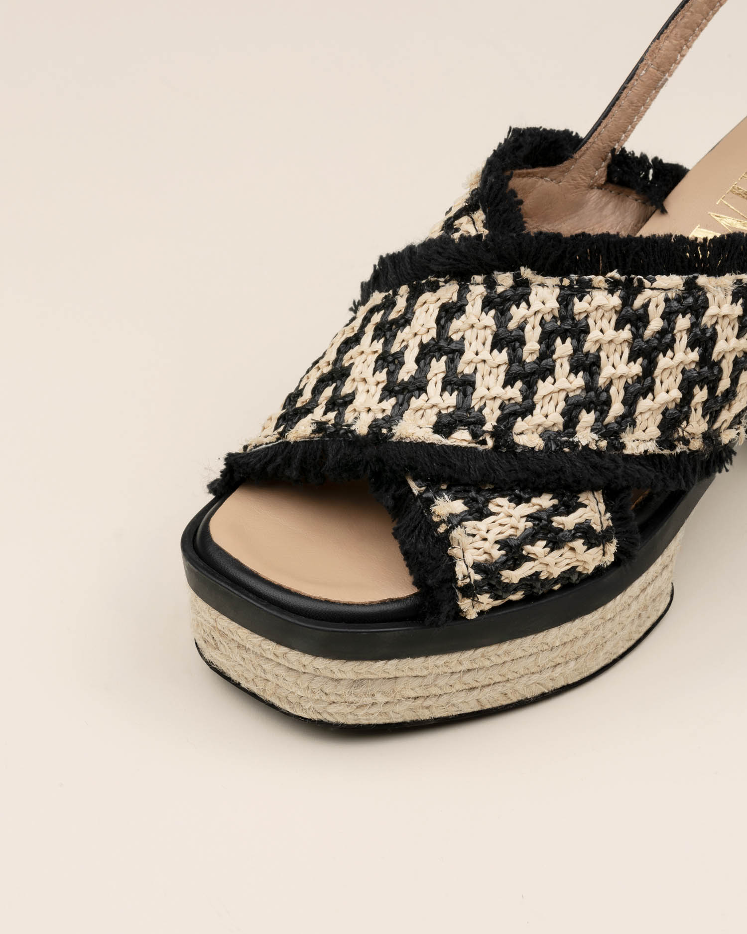 Gaimo Cocoa RAF Bombay Sandals in Harmony/ Negro - Image 3