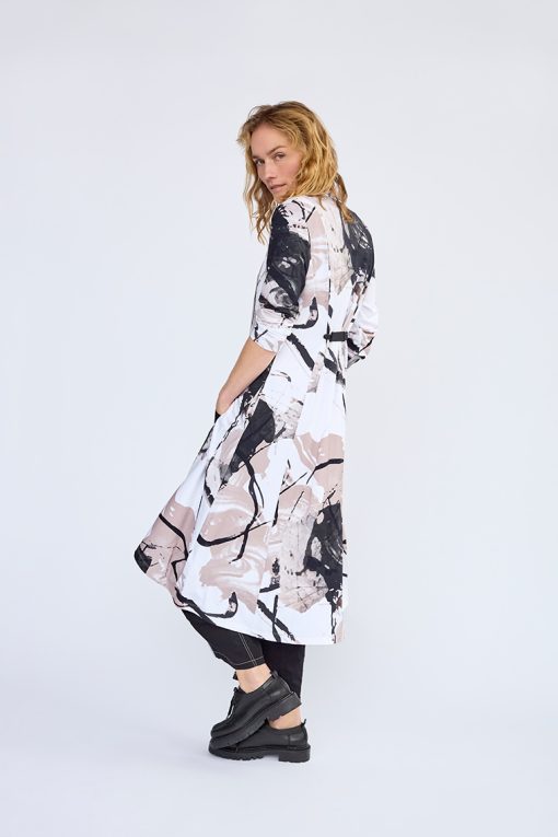 Elsewhere Long Print Jersey Cardigan with Wrinkle Detail - Image 3